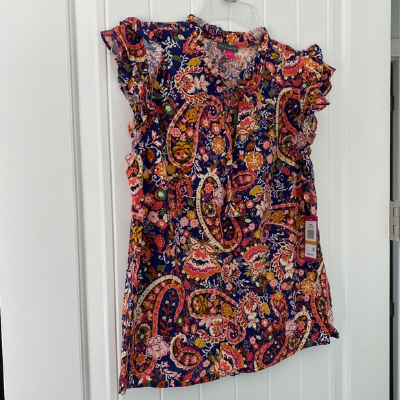 NWT Vince Camuto Ruffle Sleeve Top Sz S - Picture 3 of 12
